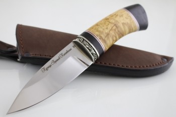 Нож "Клык" Клинок D2. Рукоять карельская береза.